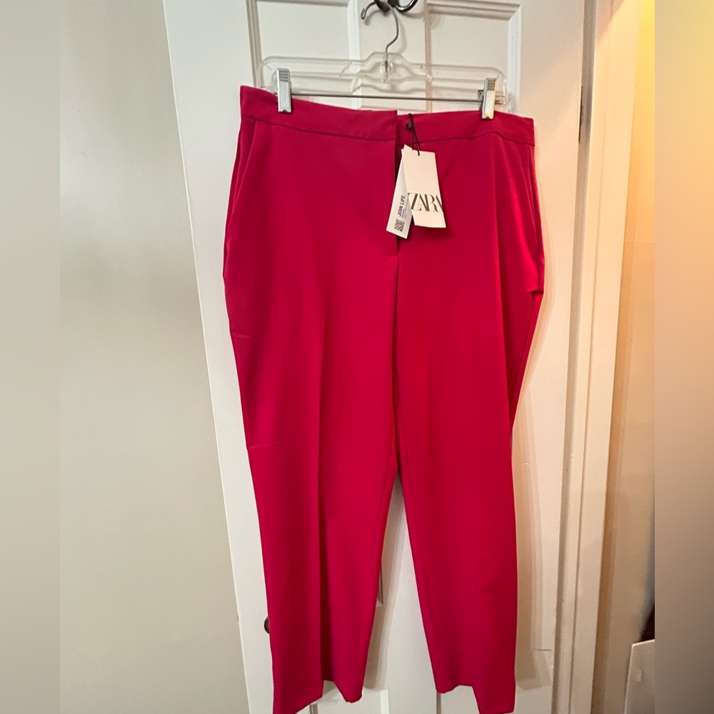NWT Zara pants. Perfect berry pink - ankle pants.